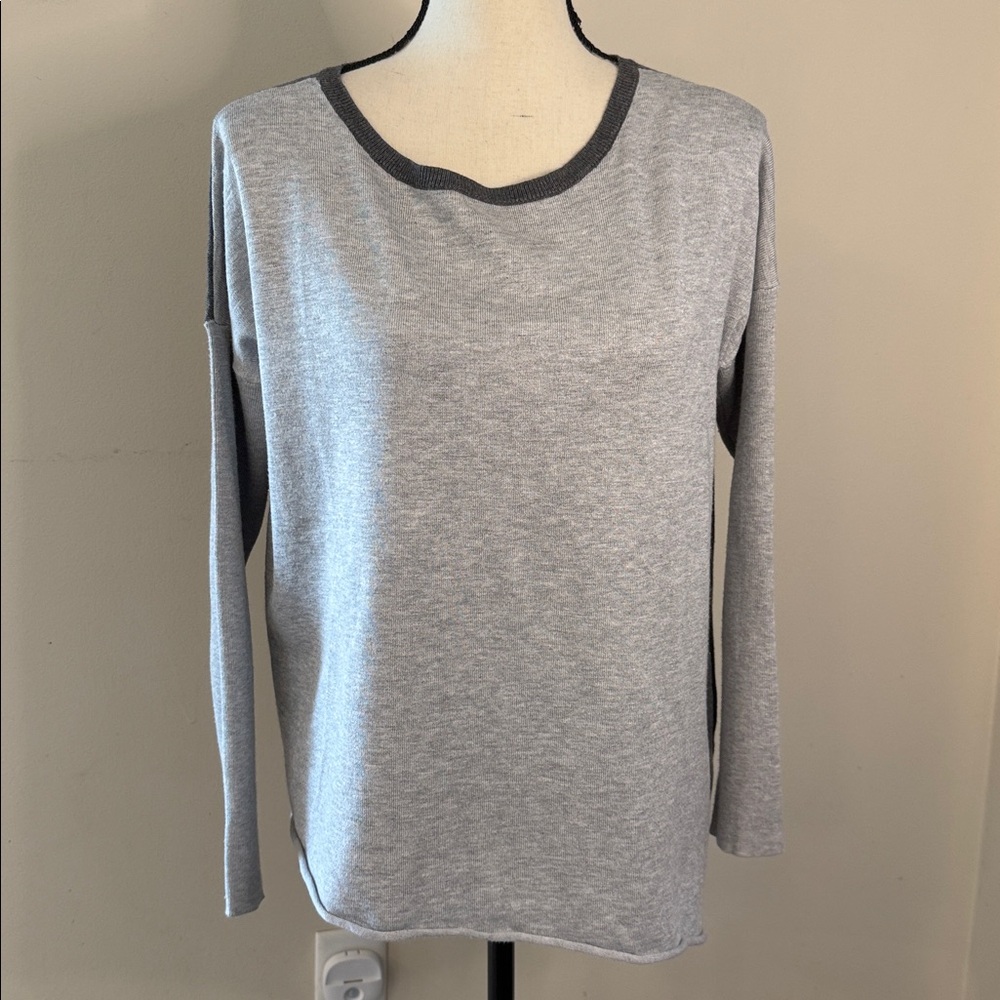 Lyn neutral light gray sweater with dark gray trim raw hem soft comfy warm SZ M